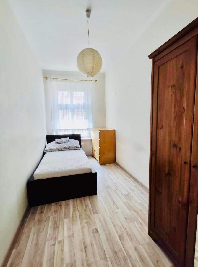 Przestronny Apartament Dla Czterech Osob Lägenhet Wrocław Exteriör bild